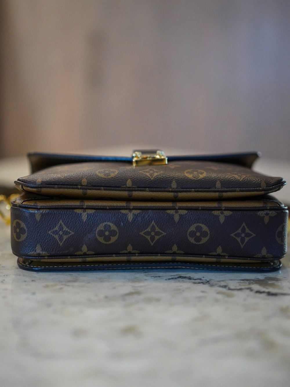 Louis Vuitton Reverse Pochette Metis - Picture 4 of 15